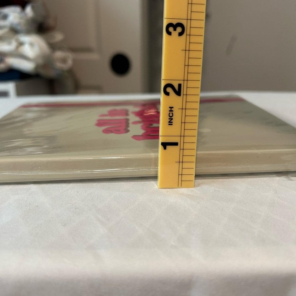 Cream Notebook with Pink Text and Band - Picture 4 of 5